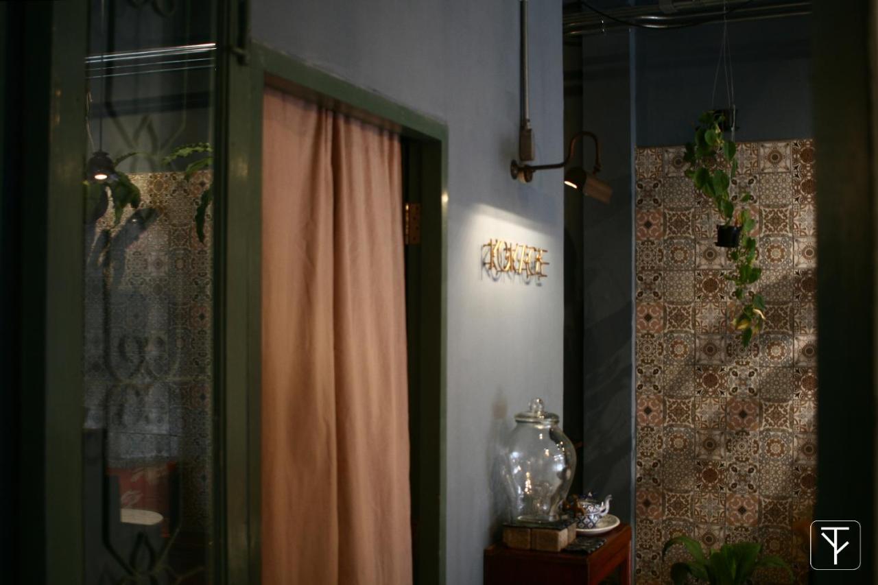 T-Boutique Hostel - Hua Lamphong Bangkok Exteriör bild