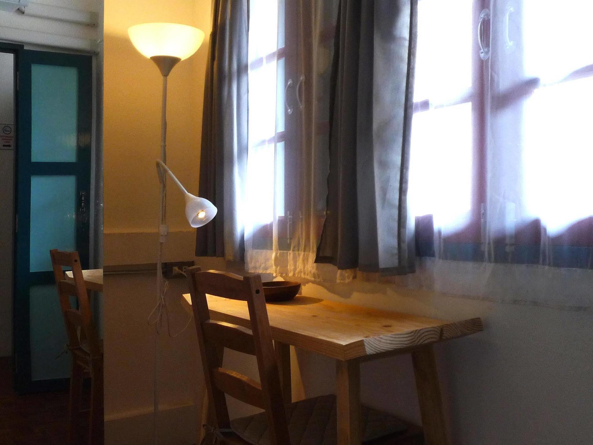 T-Boutique Hostel - Hua Lamphong Bangkok Exteriör bild