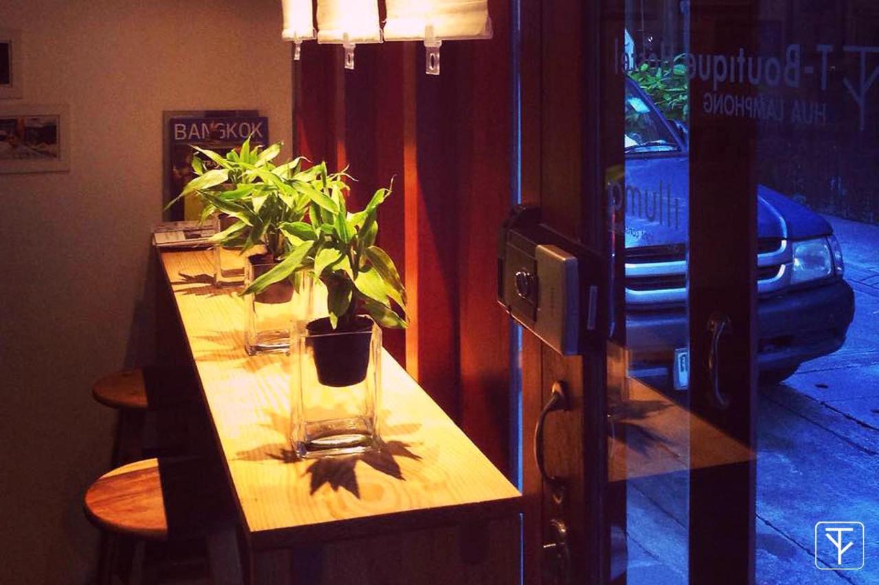 T-Boutique Hostel - Hua Lamphong Bangkok Exteriör bild